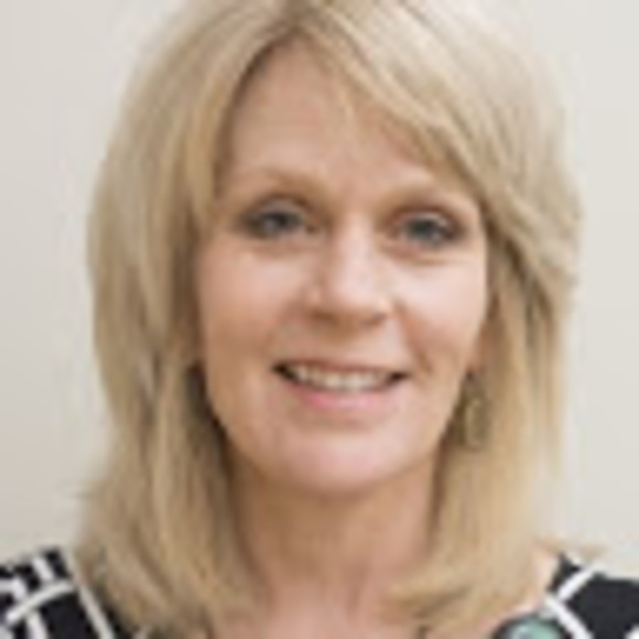 Meet your Posher, Tricia - Picture 1 of 1